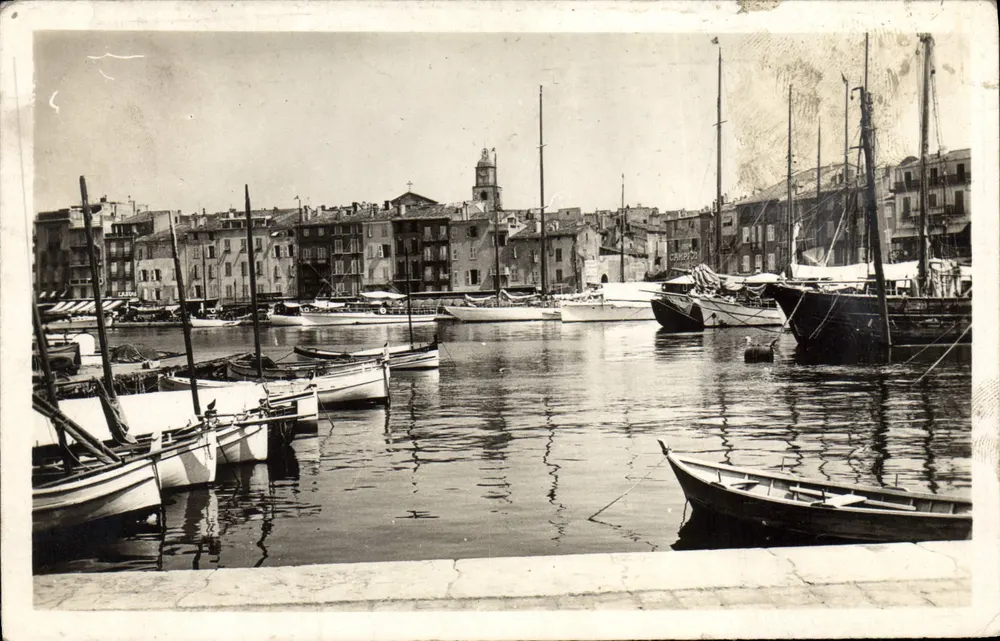 St-Tropez — O Porto — Les Belles Editions, Nice - Frente