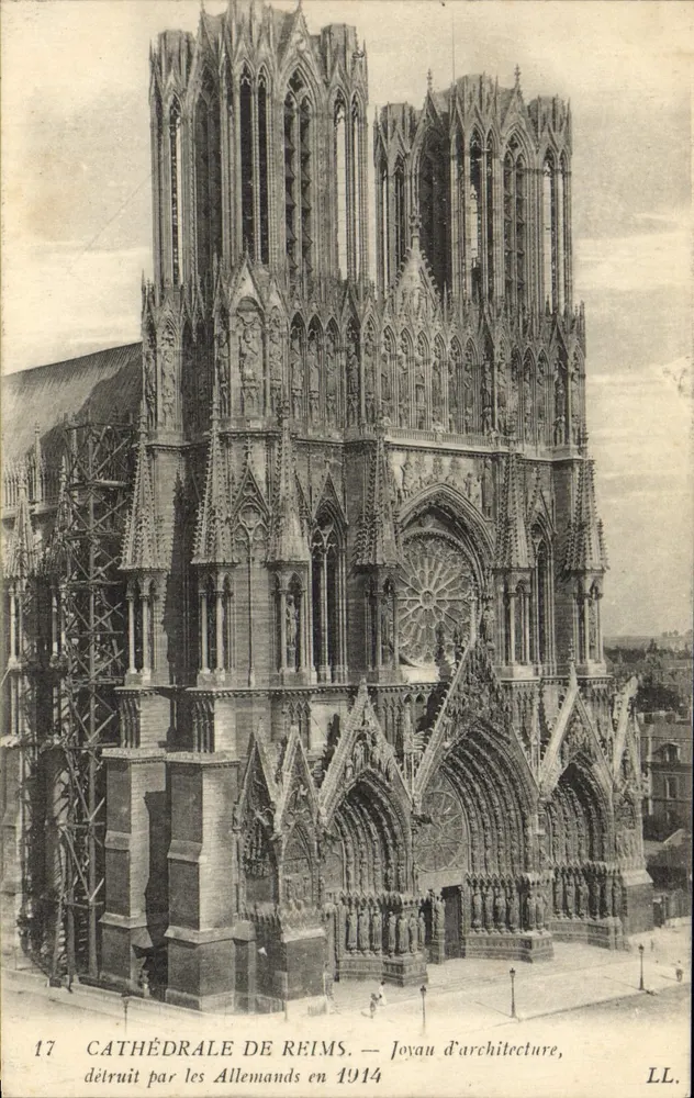 Catedral de Reims — Joyau d'architecture, détruit par les Allemands en 1914 — LL. n°17 - Frente