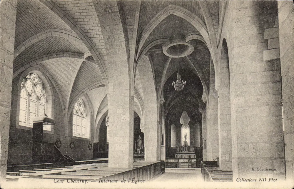 Interior da Igreja — Cour Cheverny — G. Boudisseau - Frente