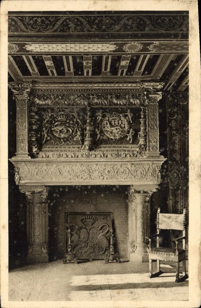 Schloss Blois — Ehrensaal, Detail einer Kaminanlage — Les Éditions d'Art Yvonne Richard - Vorderseite