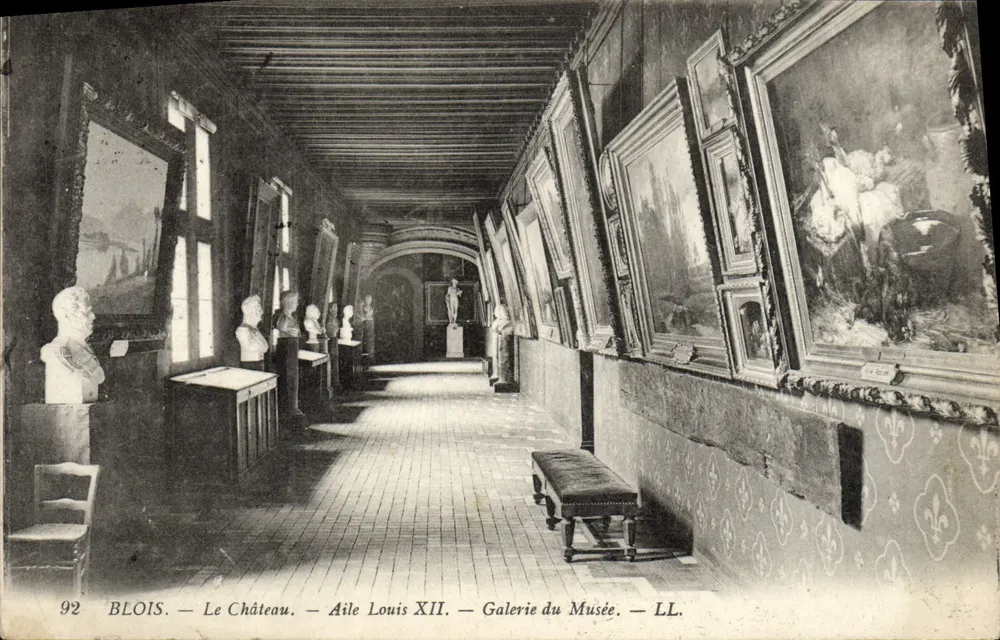 Blois — Schloss — Flügel Louis XII — Galerie des Museums — LL. - Vorderseite