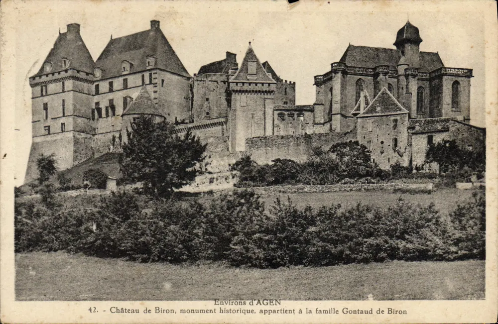 Schloss Biron — historisches Denkmal, gehört zur Familie Gontaud de Biron — Umgebung von AGEN, n°42 - Vorderseite