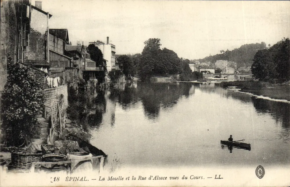 Épinal — Die Mosel und die Rue d'Alsace aus Sicht des Cours — LL - Vorderseite