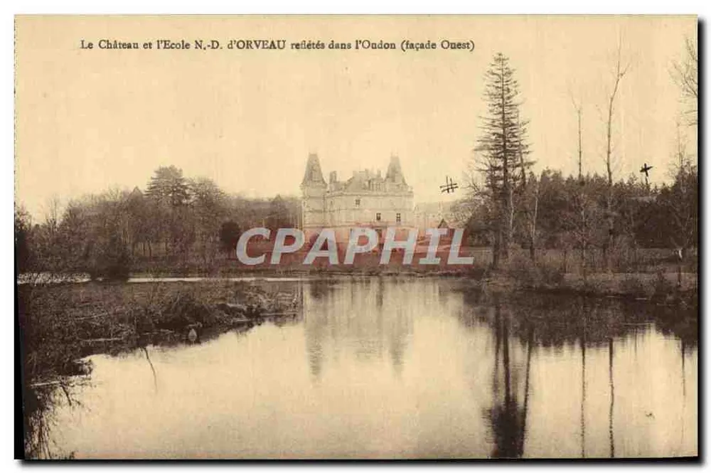 Das Schloss und die Schule Notre-Dame von ORVEAU, reflektiert im Oudon (Westfassade) - Vorderseite