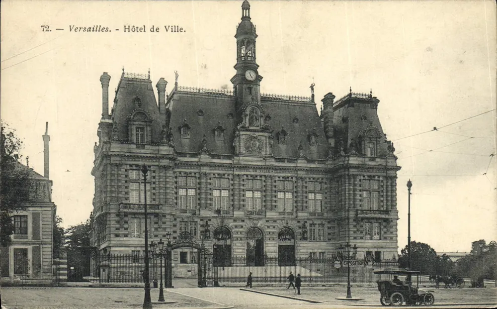 Versailles — Hotel de Ville — Éditeur C. Botton, n°72 - Frente