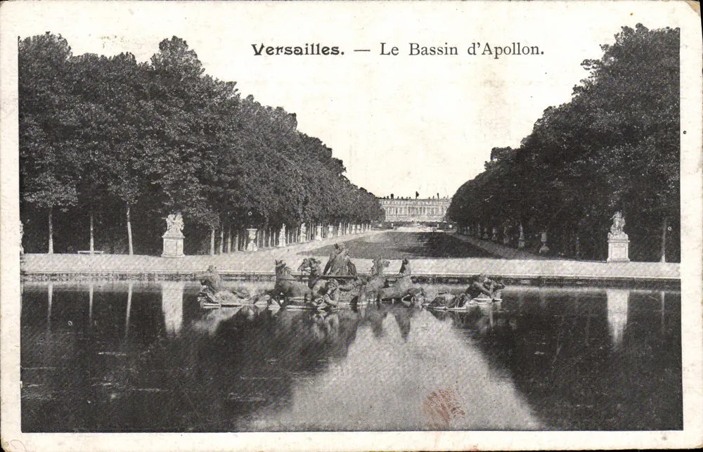 Versailles. — O Bassin de Apolo. - Frente