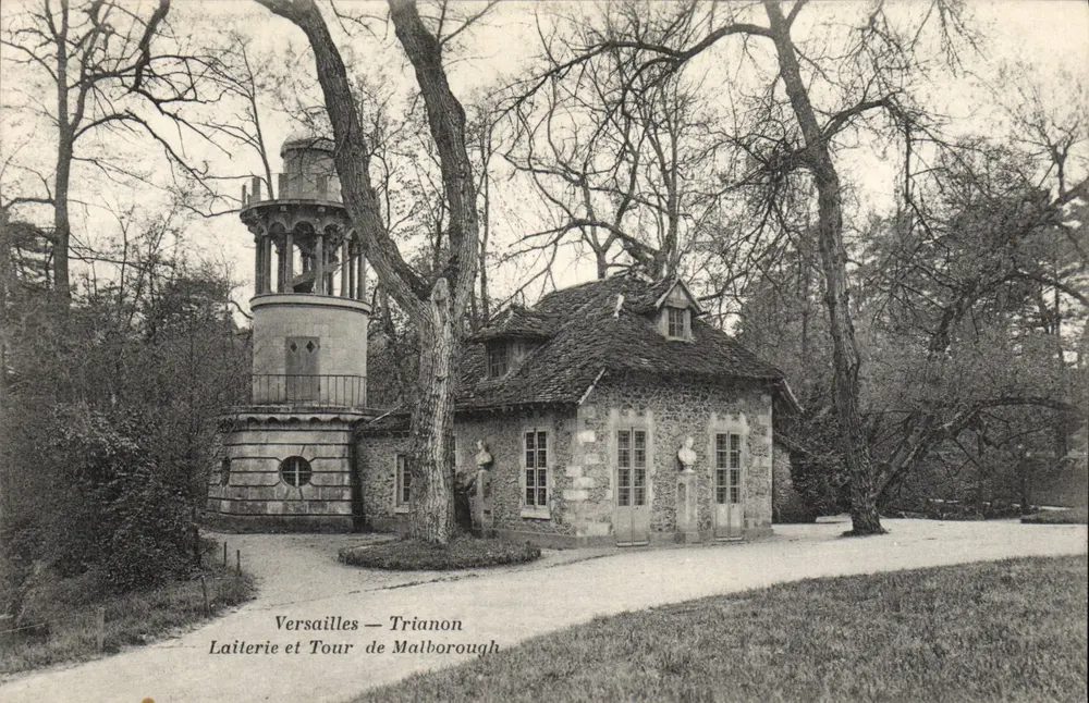 Versailles — Trianon — Käserei und Turm von Malborough - Vorderseite