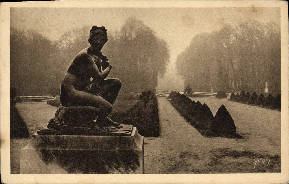 Versailles — Die Schüchtlige Venus von Coysevox — YVON, Paris - Vorderseite