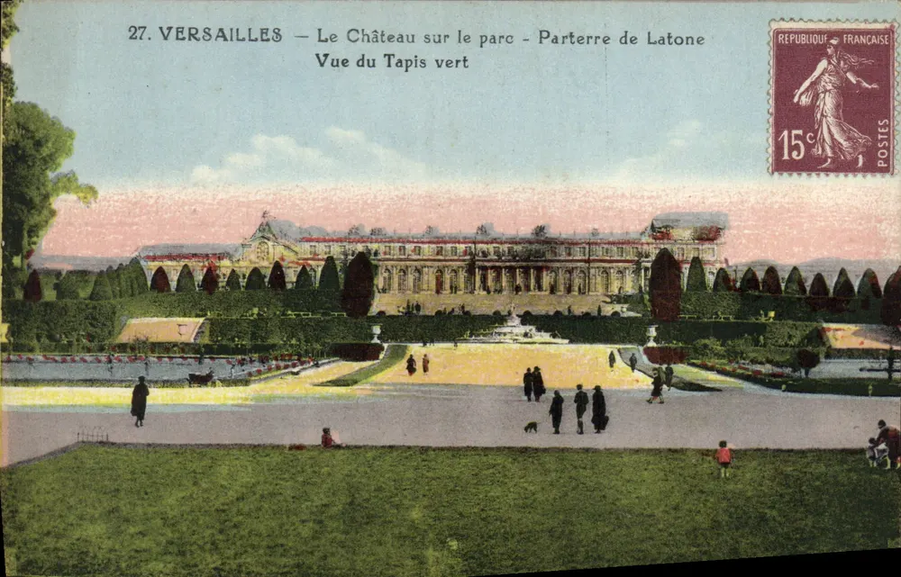Versailles — Das Schloss über den Park — Parterre de Latone — Ansicht des Grasbodens - Vorderseite