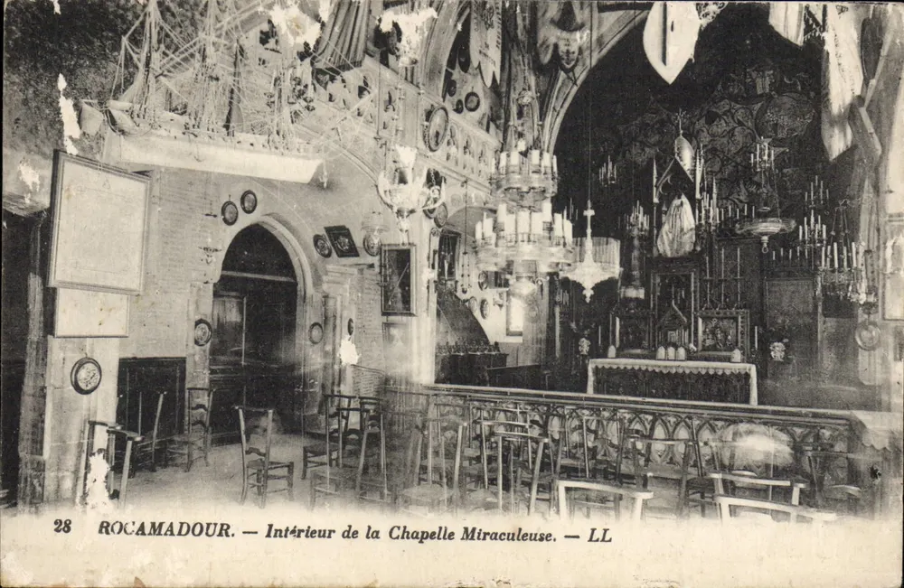 Rocamadour — Interior da Capela Milagrosa — LL - Frente