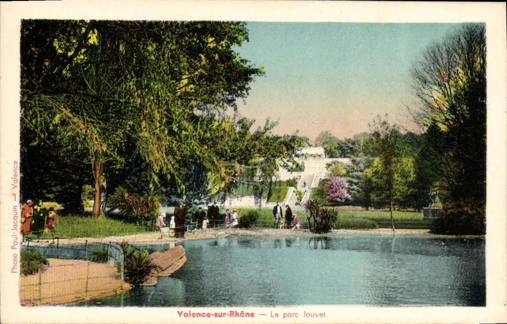 Valence-sur-Rhône — O parque Jouvet — Foto Paul Jacquin - Frente