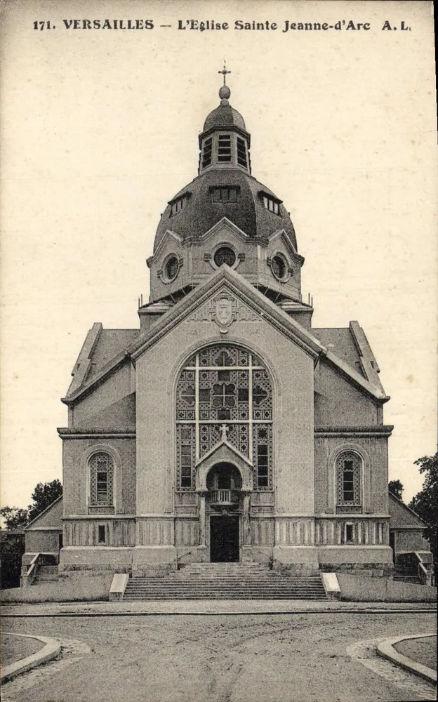 Versailles — A Igreja de Santa Joana d'Arc — A.L. n°171 - Frente