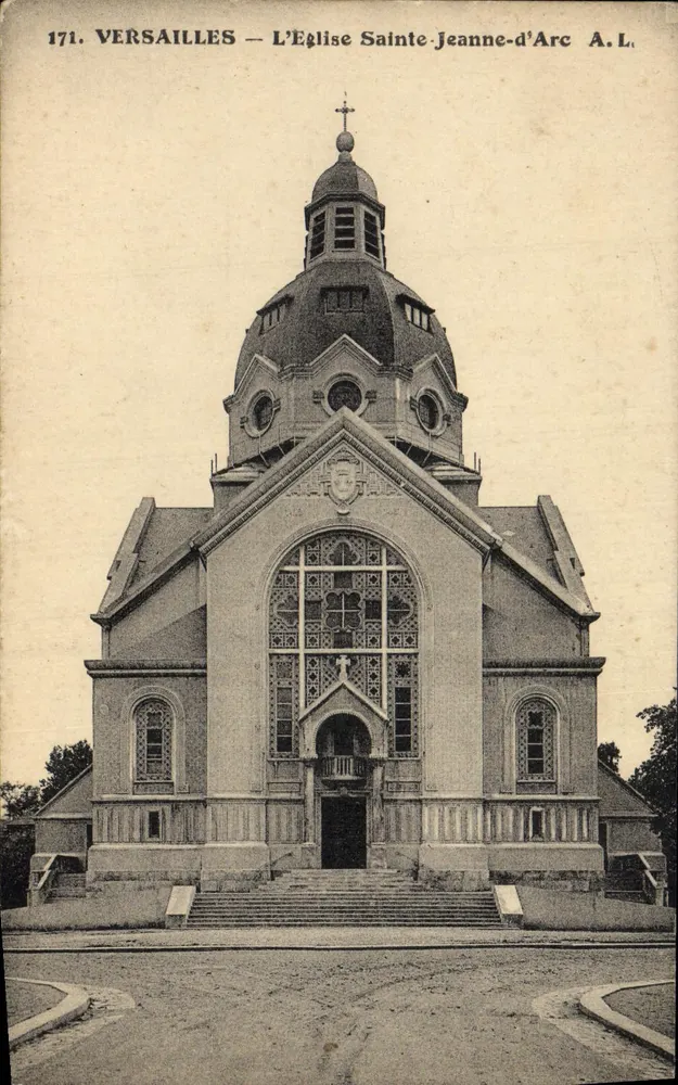 Versailles — A Igreja de Santa Joana d'Arc — A.L. n°171 - Frente