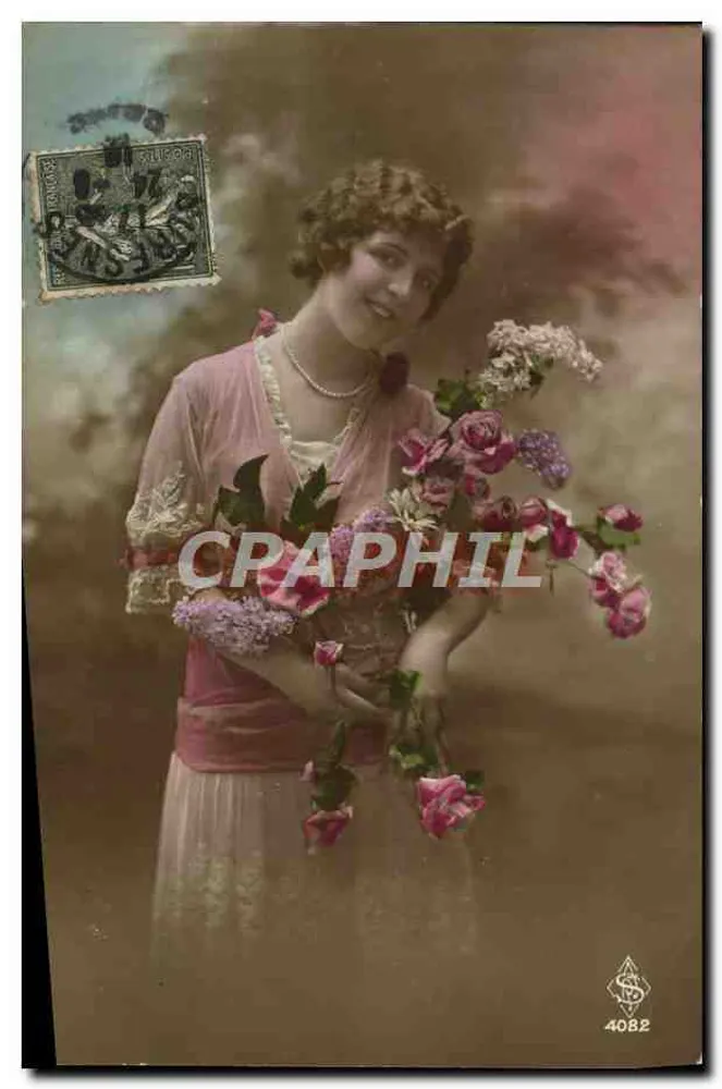Junge Frau in rosa Kleid mit Blumenstrauß — Verlag S. & C. n° 4082 - Vorderseite