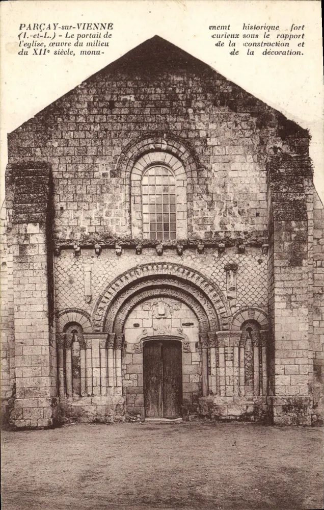 Parçay-sur-Vienne — Portal der Kirche aus dem Mittelalter — Verlag unbekannt - Vorderseite