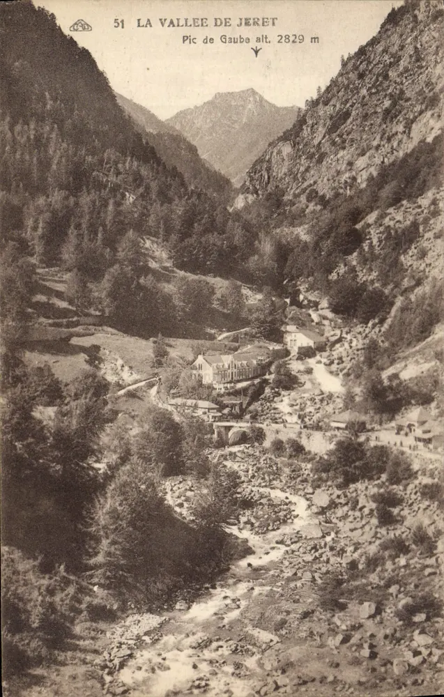 A Vale de Jérét — Pico de Gaube alt. 2829 m - Frente