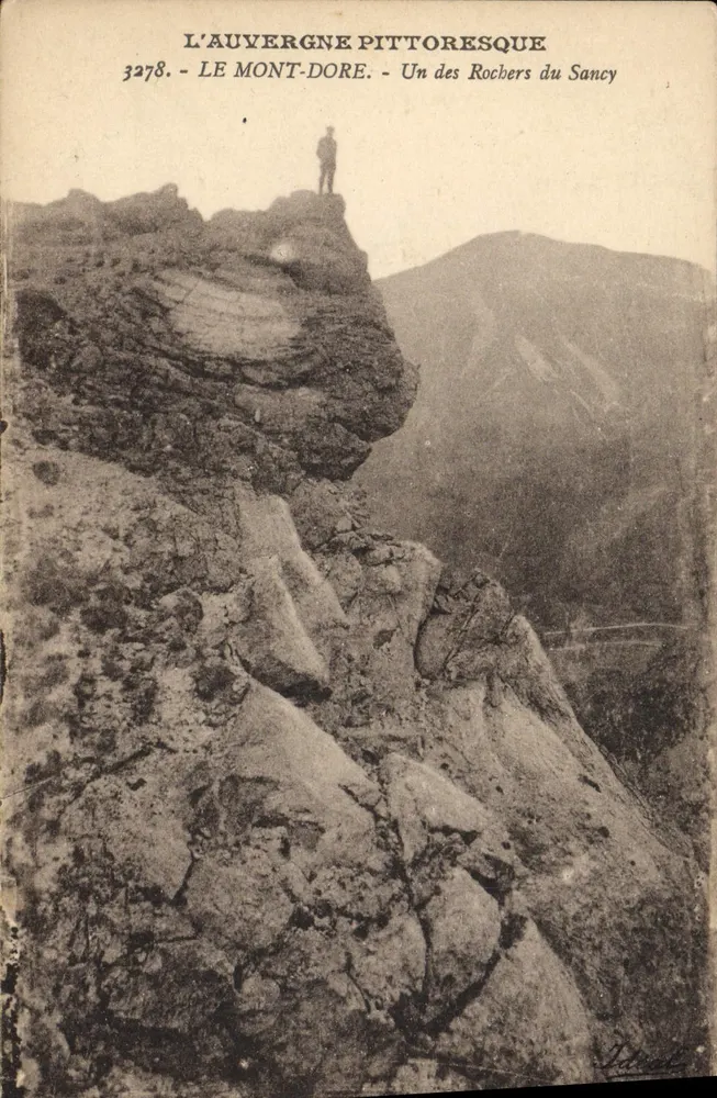 Le Mont-Dore — Un des Rocbers du Sancy — L'Auvergne Pittoresque, n°3278 - Recto