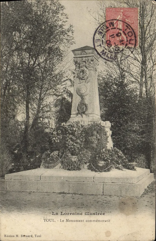 TOUL - Le Monument commémoratif — éditeur M. Bernard, Toul, n°54 - Frente