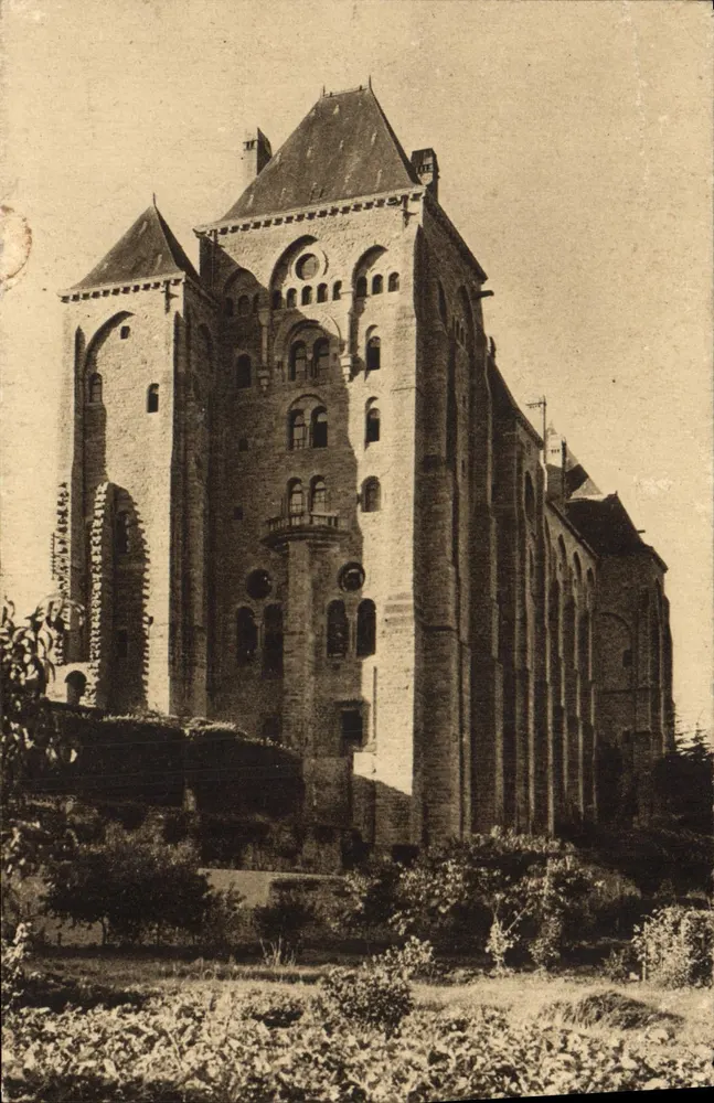 Abadía de San Pedro de Solesmes — Fachada Este — Edición de los Amigos de Solesmes, n°8 - Anverso