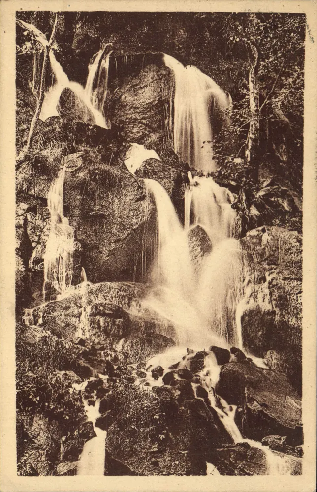 A Cascata de Bréau — Env. de Autun — Editor Lévy et Neurouz, N.D. - Frente