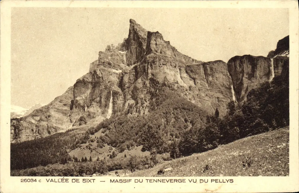 Vale de Sixt — Massif do Tenneverge visto do Pellys — 26034 c - Frente