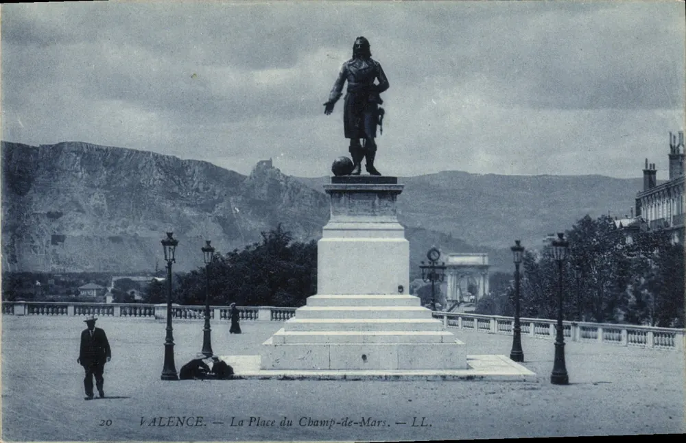 Valência — A Praça do Campo de Marte — LL, n°20 - Frente
