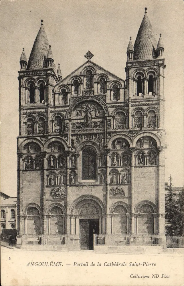 Angoulême — Ansicht des Portals der Kathedrale Saint-Pierre — Collections ND Phot - Vorderseite