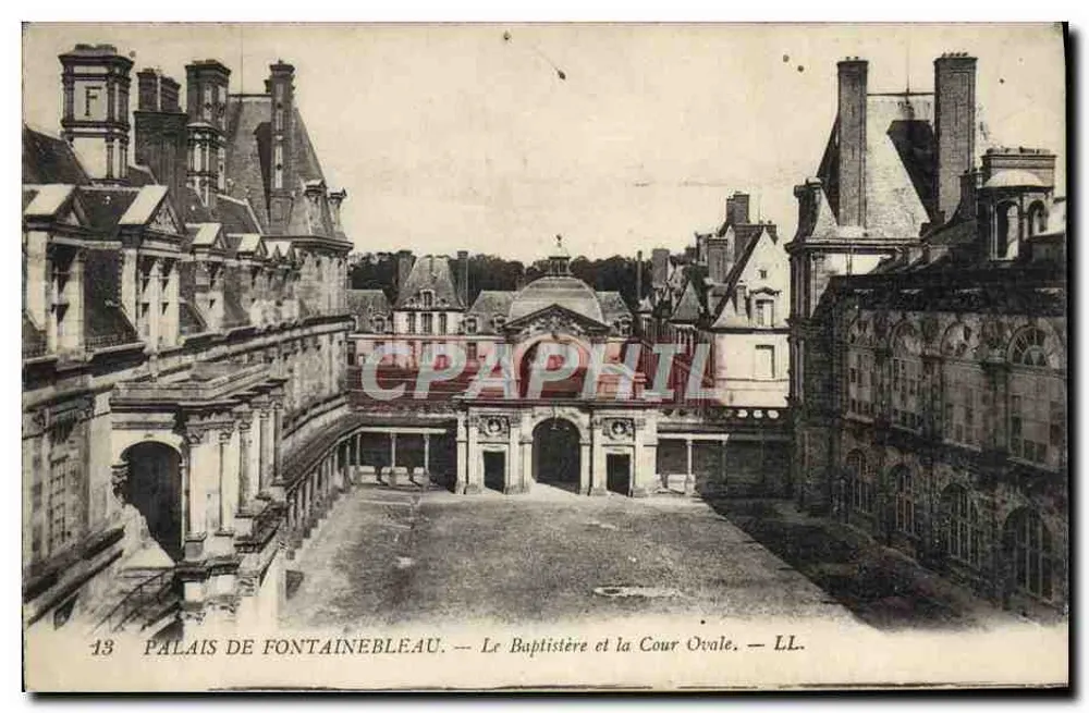 Schloss Fontainebleau — Der Taufbau und der Ovalhof — LL. - Vorderseite