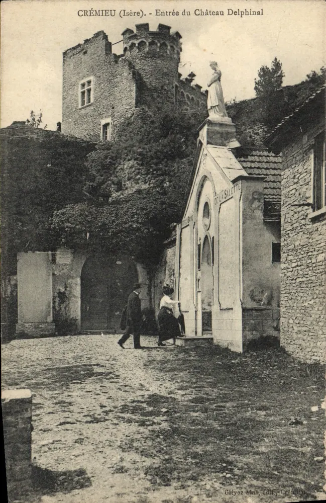 Crémieu (Isère) - Wejście do Zamek Delphinal — Wydawnictwo Grivoz Crémieu - Awers