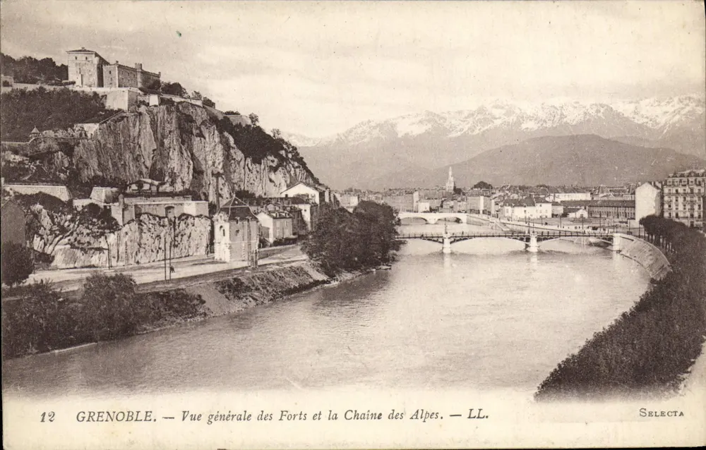 Grenoble — Allgemeiner Blick auf die Festungen und die Alpenkette — Selecta - Vorderseite