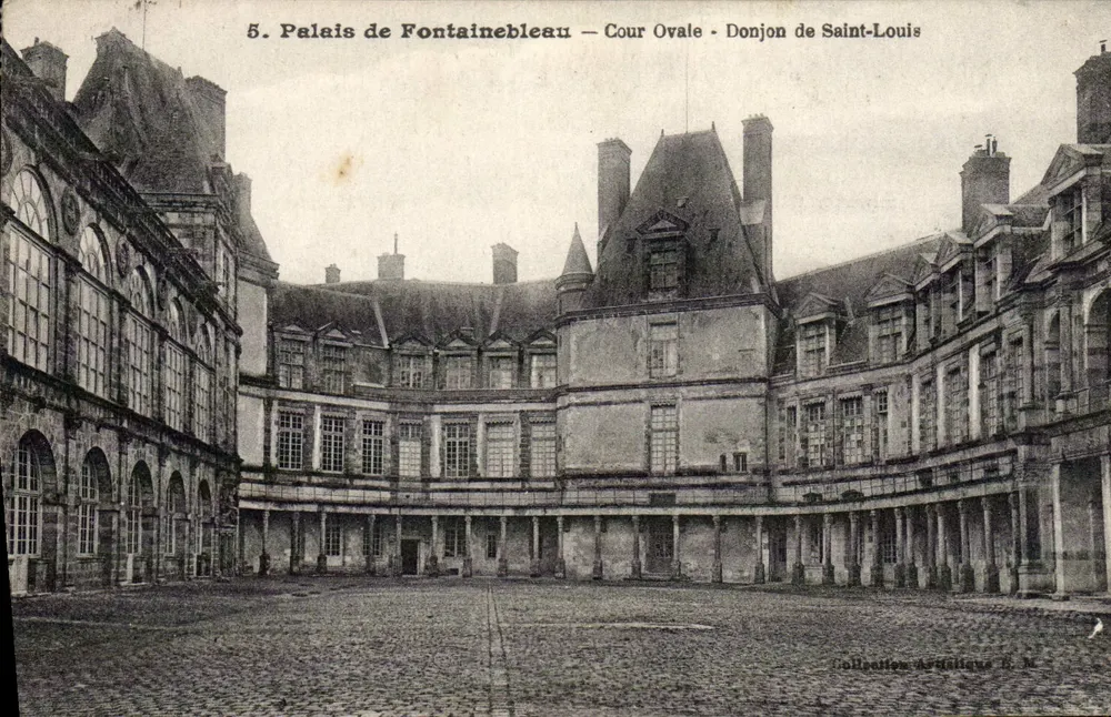 Palast von Fontainebleau — Ovaler Hof — Burg Saint-Louis — Sammlung Architave Nr. 34 - Vorderseite