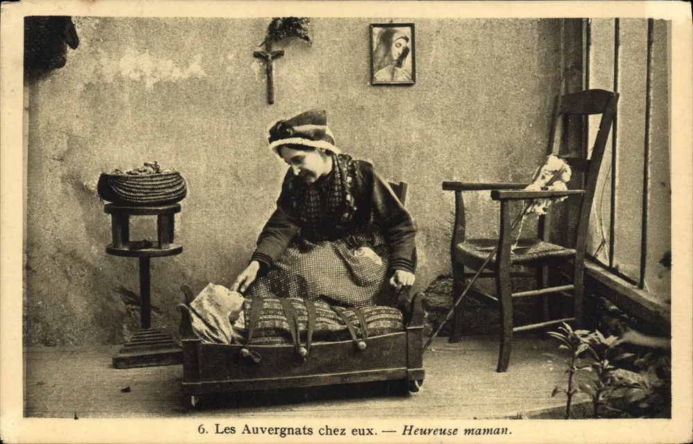 Les Auvergnats chez eux — Heureuse maman. — Éditeur : Imprimerie de Combier, n°6 - Frente