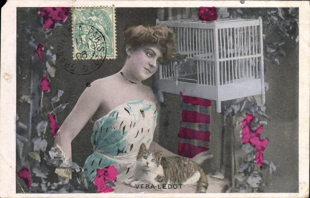 Frau mit Katze — Garten-Szene mit Vogelkäfig — Verlag VERA-LEDOT - Vorderseite