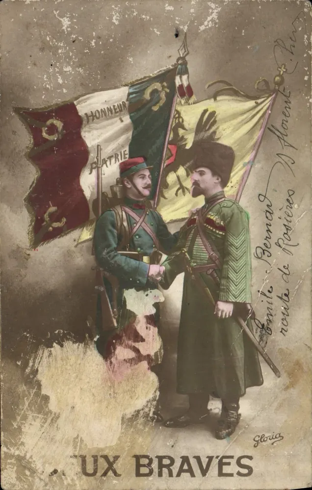 Deux soldats en tenue militaire — scène de poignée de main devant un drapeau tricolore — éditeur Gloria, n° 21 - Frente