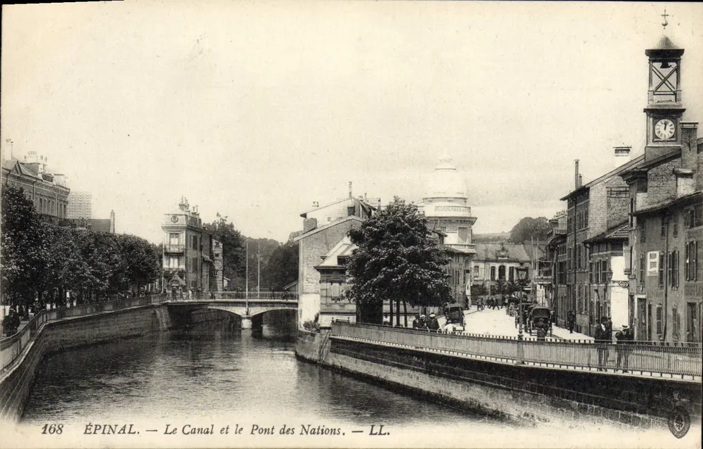 Épinal — O Canal e o Ponte das Nações — LL. - Frente