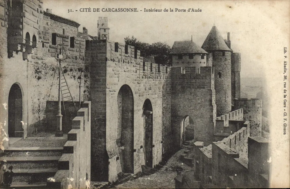Cité di Carcassonne — Interno della Porta d'Aude — Lib. P. Abadie, 38, rue de la Gare - Cl. F. Chuzon - Recto