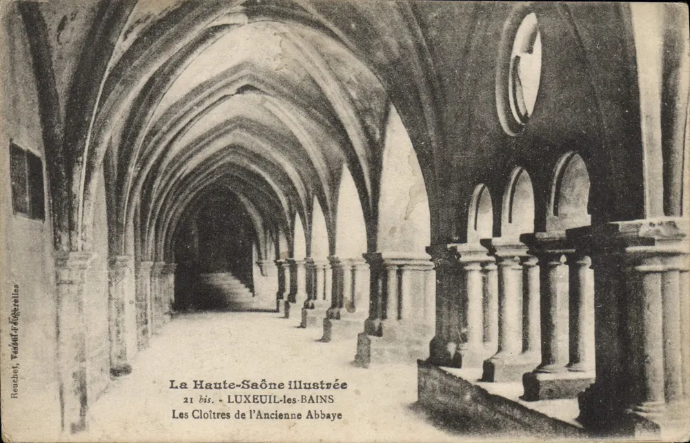 Os Claustros da Antiga Abadia — LUXEUIL-LES-BAINS — La Haute-Saône illustrée 21 bis - Frente