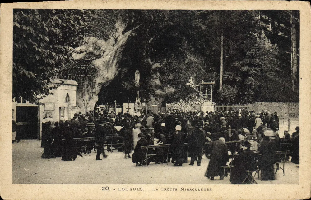 Lourdes - A Gruta Milagrosa — Editor Labouche Frères, Toulouse, n°20 - Frente