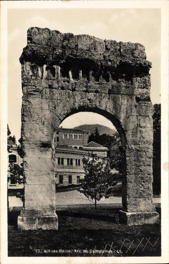 Aix-les-Bains — Arco de Campanus — LL - Frente
