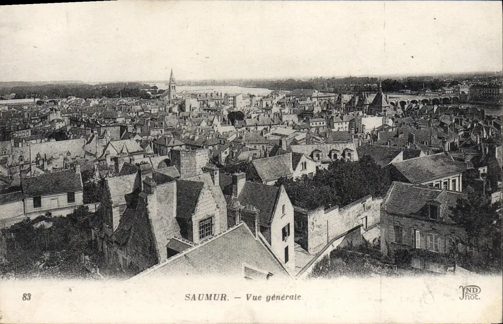 Saumur — Vista geral — ND Phot. - Frente