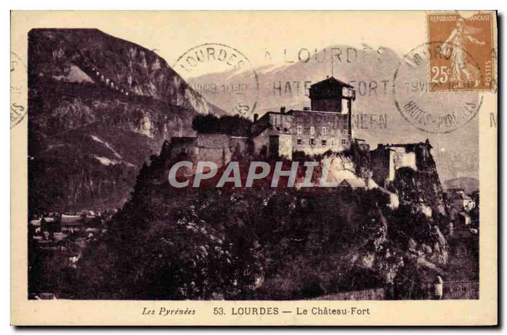 As Pirineus 53. Lourdes — O Castelo-Forte — Edição de luxo das Galeries Lafayette - Frente