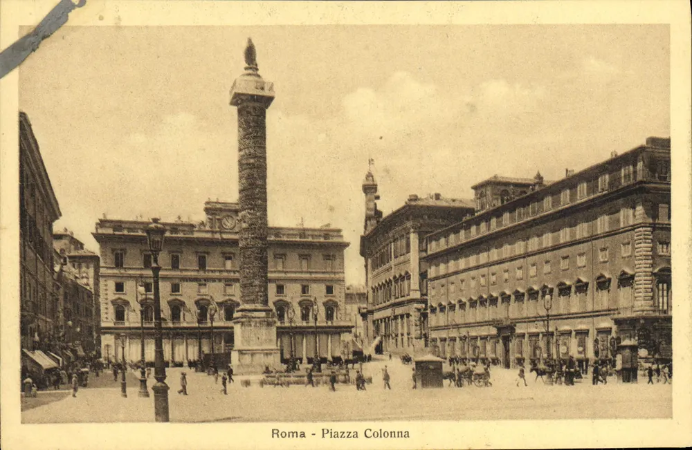 Roma - Piazza Colonna — coluna monumental e edifícios circundantes — Fototipia Alterocea - Terni, n°48 - Frente
