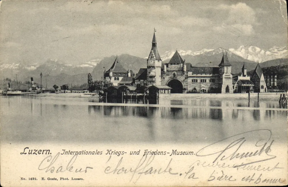 Luzern — Internationales Kriegs- und Friedens-Museum — E. Goetz, Fotografie, Luzern, Nr. 1492 - Vorderseite