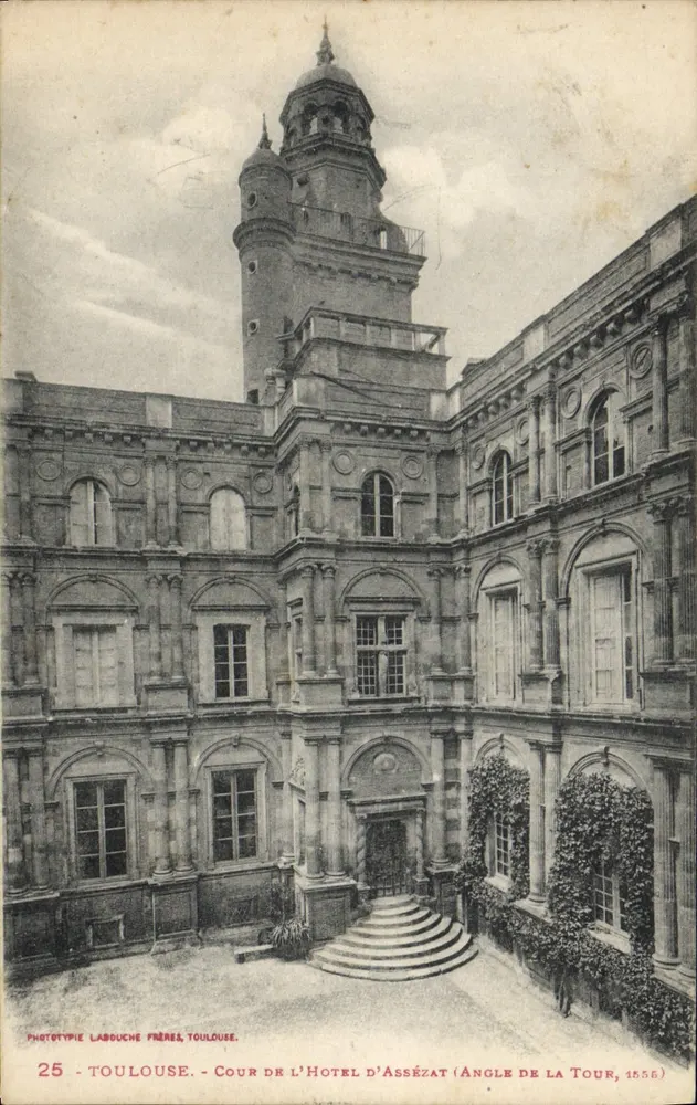 Cour de l'Hôtel d'Assézat (Angle de la Tour) — Toulouse — Phototypie Labouche Frères, Toulouse, Nr. 25 - Vorderseite