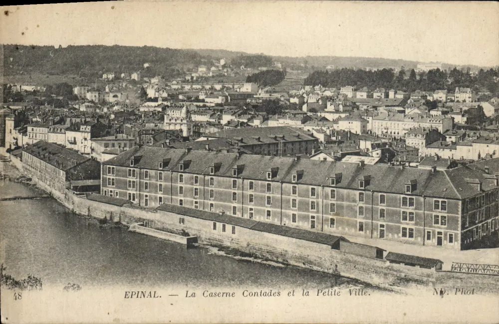 Epinal — Kasernen Contades und die Petite Ville — ND. Foto. - Vorderseite