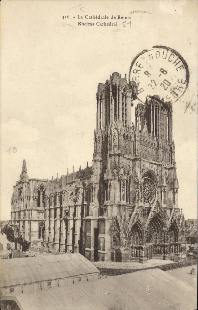 A Catedral de Reims — vista da fachada — Foto Reims-Catedral - Frente