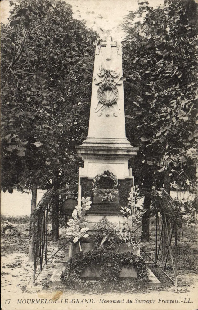 Mourmelon-le-Grand — Monument du Souvenir Français — LL - Vorderseite