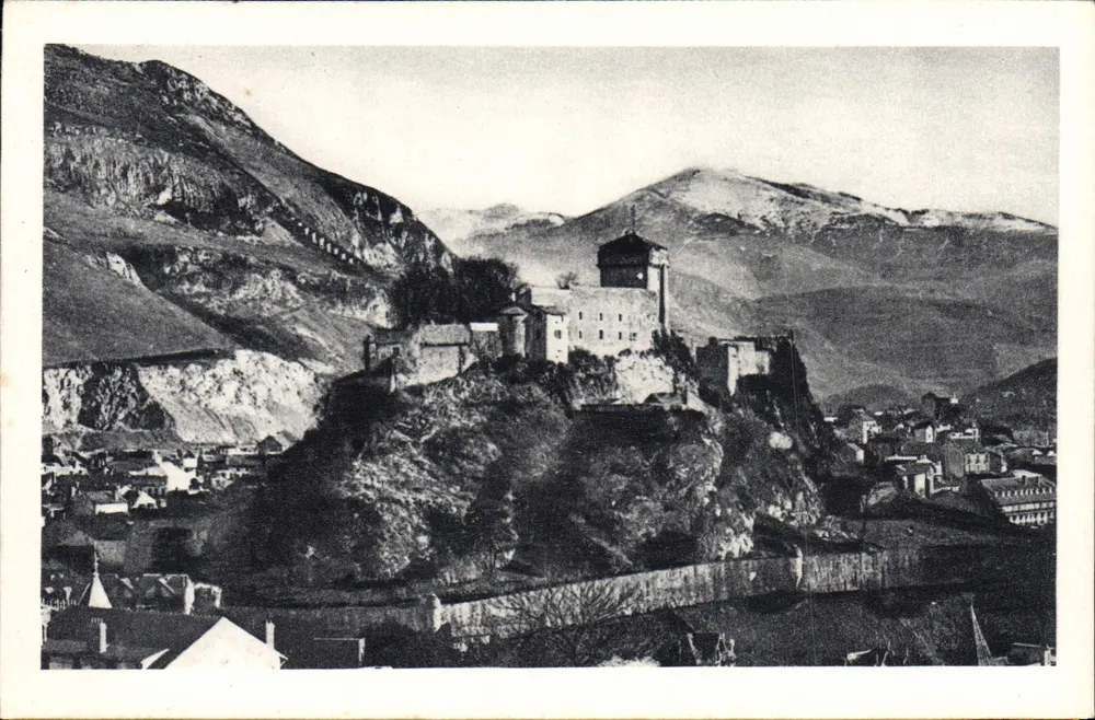 Lourdes — Het Sterkfort — Uitgave P. D. n° 107 - Voorkant
