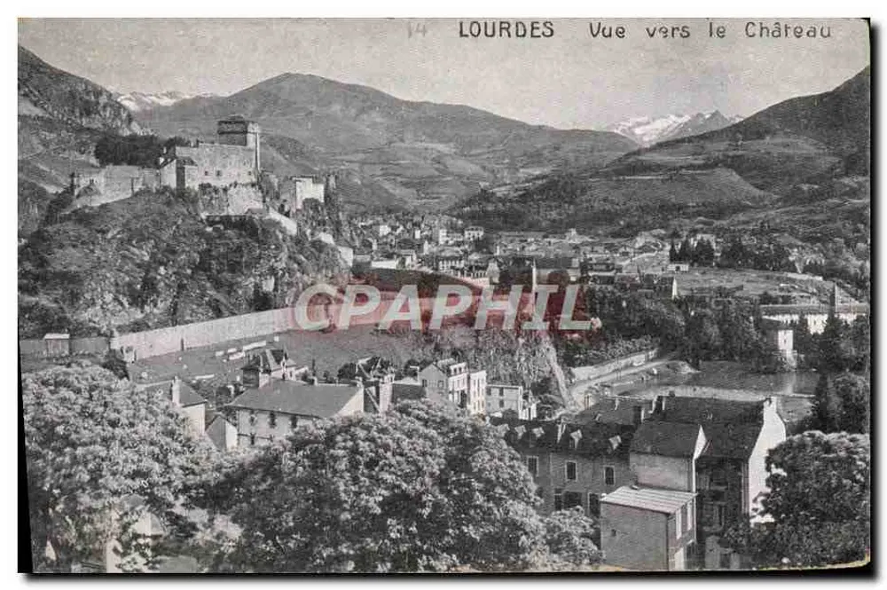 Lourdes — Vista em direção ao Castelo — C. P. A. Lourdes, n° 14 - Frente
