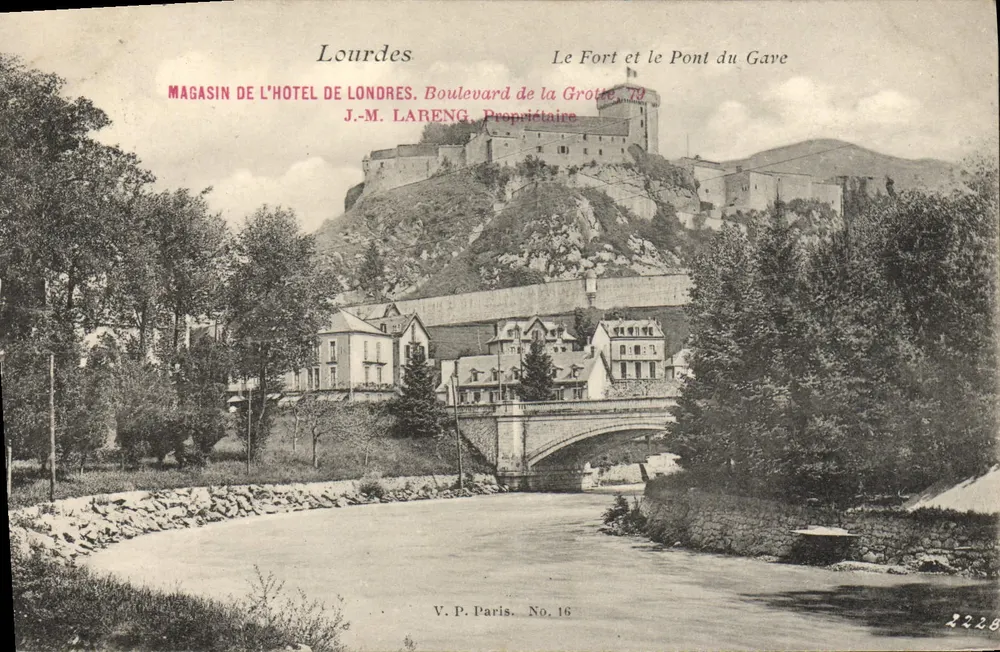 Lourdes — Le Fort et le Pont du Gave — J.-M. LARENG, Propriétaire, V.P. Paris, No. 16 - Recto